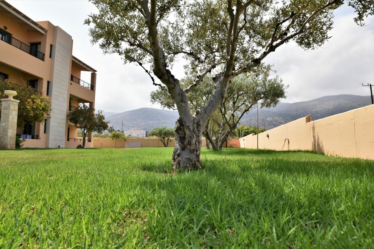 Golden Bay Aparthotel 3*