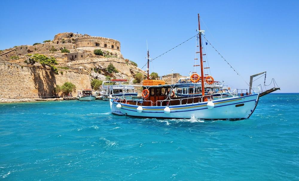 Ξενοδοχείο με διαμερίσματα Golden Bay Μάλια