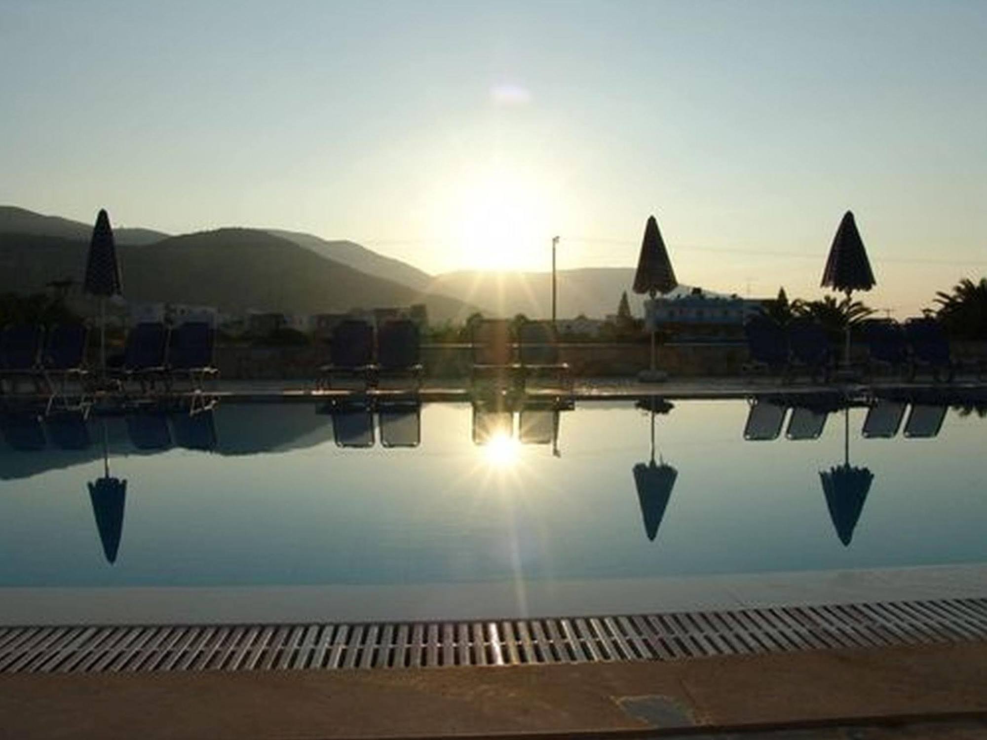 Golden Bay Μάλια